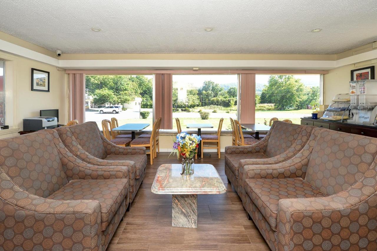Americas Best Value Inn At Central Valley-Woodbury Eksteriør billede