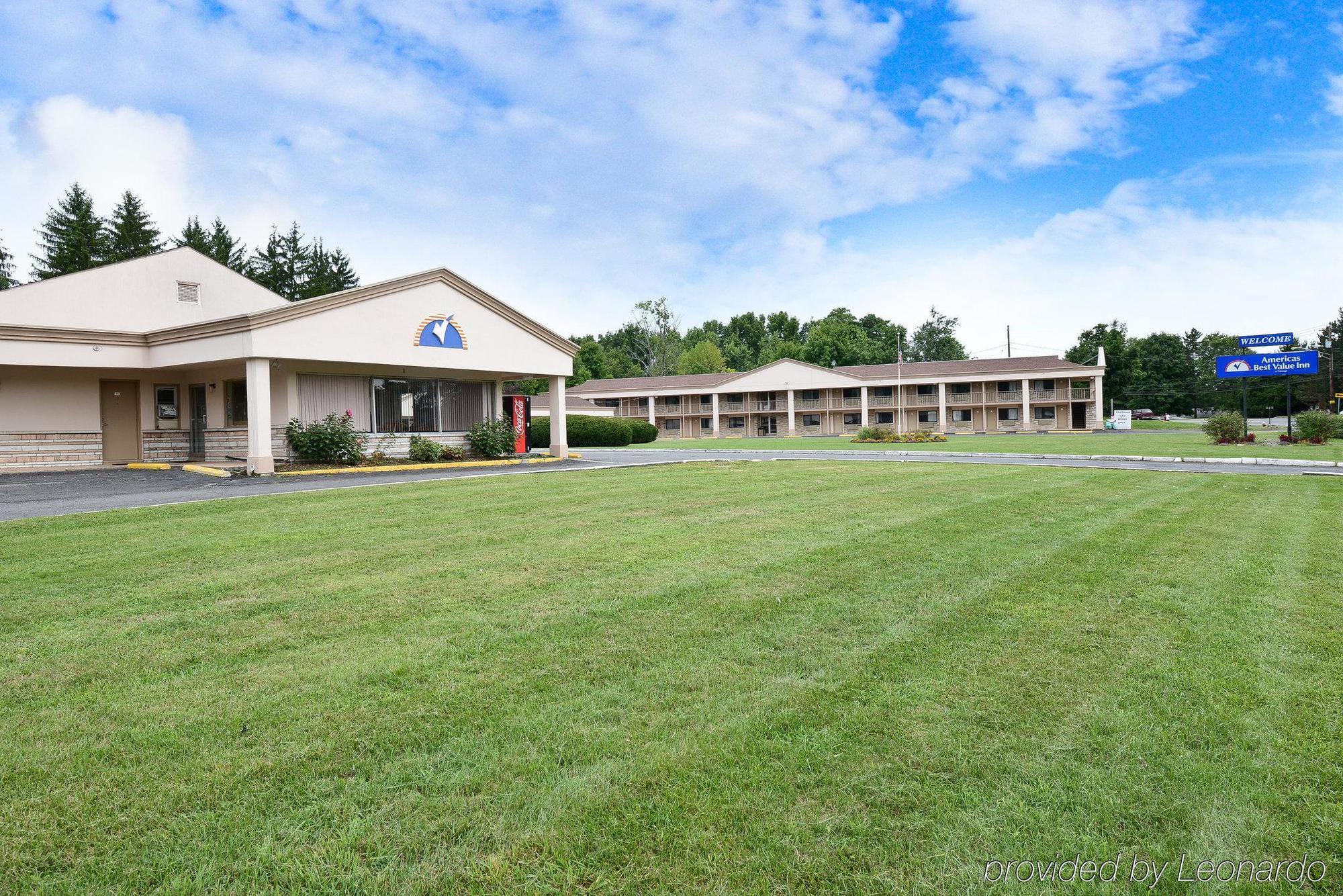 Americas Best Value Inn At Central Valley-Woodbury Eksteriør billede